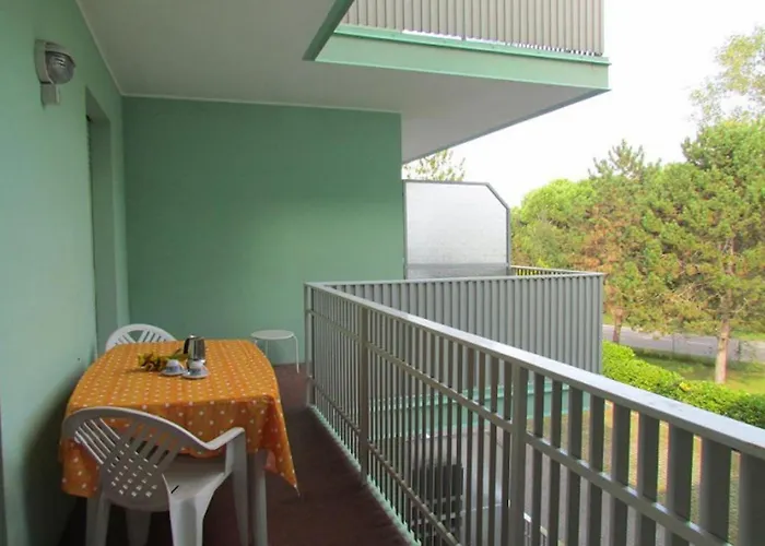 Your Tranquil Escape In Apartman *