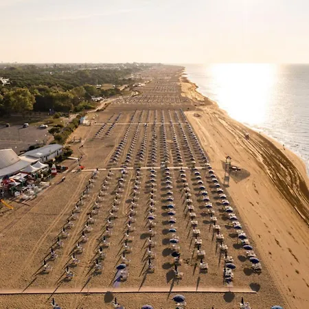 Apartamento Your Tranquil Escape In - Beahost Bibione
